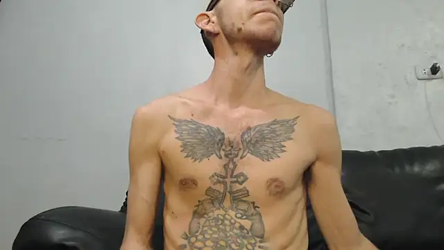 AlexandroRossi online show from 11-14-25, 04:44