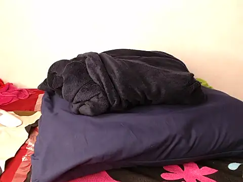 Berryangel03 online show from 03-02-26, 05:08