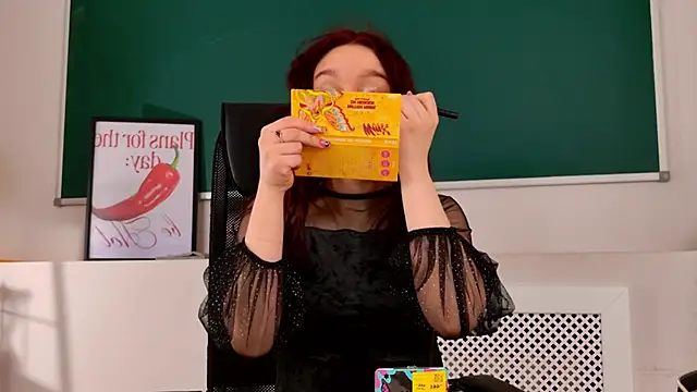 NoraHaynes online show from 04-26-26, 03:04