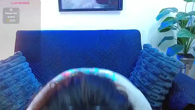 Snapshot of Linda_banks_ chatting on 09-20-25, 01:17 Linda banks online show from 09-20-25, 01:17