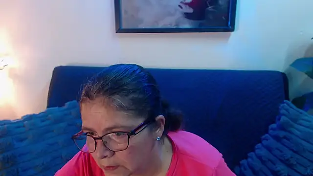 Linda banks  online show from 02-11-26, 01:43