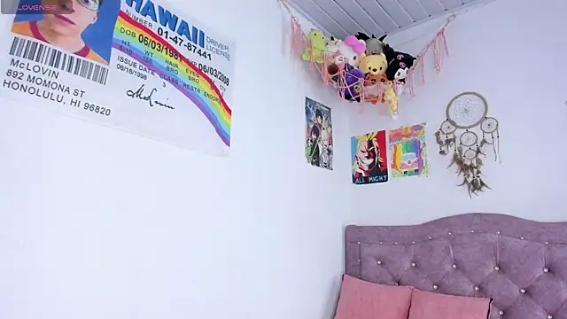 Snapshot of aline_ackerman chatting on 09-12-25, 01:49 aline ackerman online show from 09-12-25, 01:49