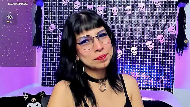 Rose 72 online show from 11-15-25, 09:32