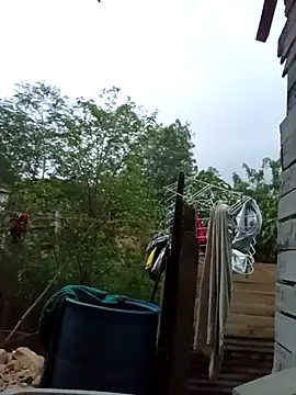 Snapshot of hotmom33 chatting on 11-25-25, 10:37 hotmom33 online show from 11-25-25, 10:37