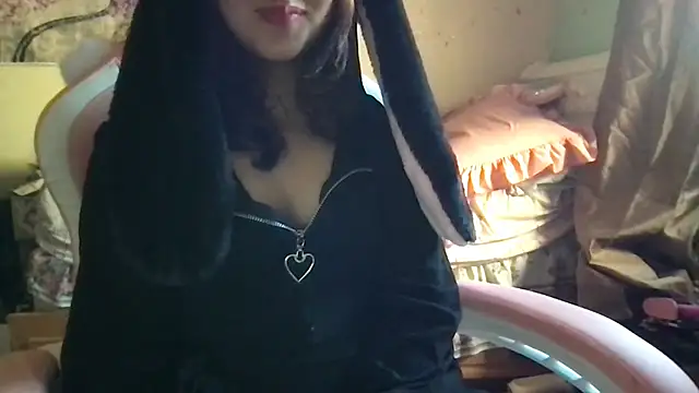 nekowaifuuu online show from 10-05-25, 01:53