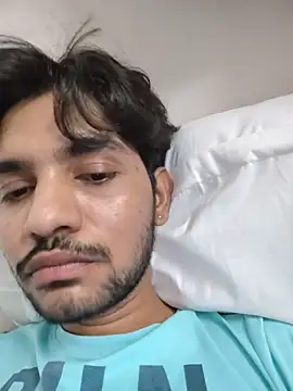 Snapshot of Parth_kapoor chatting on 05-18-26, 04:57 Parth kapoor online show from 05-18-26, 04:57