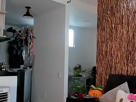 lia rip01 online show from 10-27-25, 07:40