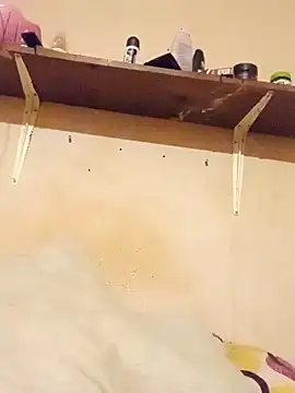 Snapshot of 125Delfin90 chatting on 11-08-25, 05:07 125Delfin90 online show from 11-08-25, 05:07