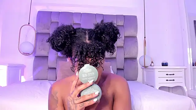 OnlyGia online show from 04-25-26, 04:04