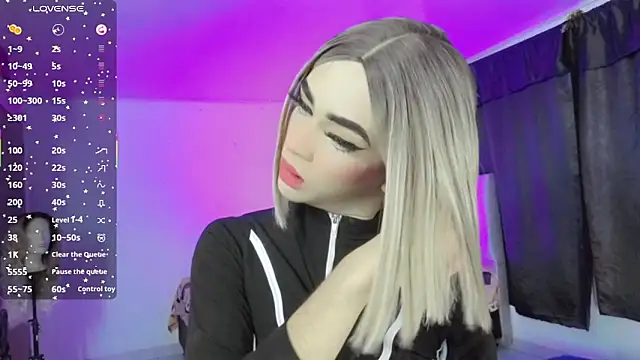 HANNAH BACKERS online show from 11-26-25, 04:46