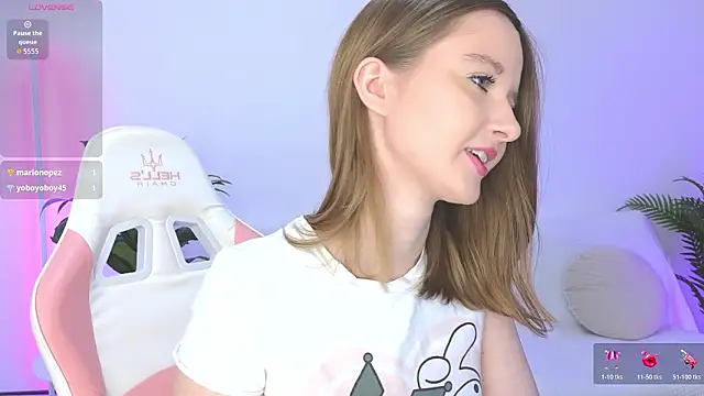 AlexsisFaee online show from 02-01-26, 01:53