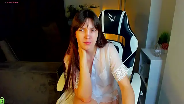 MalvinaDream online show from 04-24-26, 03:09