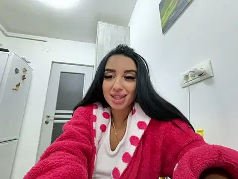 Snapshot of BlueEyes_BB chatting on 09-27-25, 02:38 BlueEyes BB online show from 09-27-25, 02:38