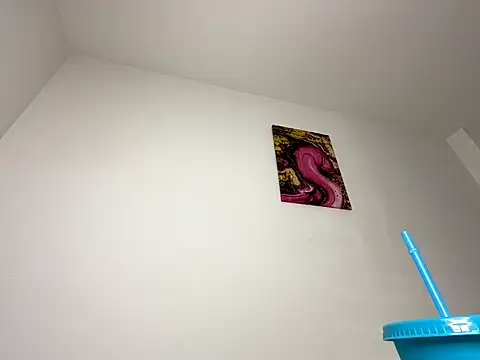 Snapshot of BlueEyes_BB chatting on 09-30-25, 02:44 BlueEyes BB online show from 09-30-25, 02:44