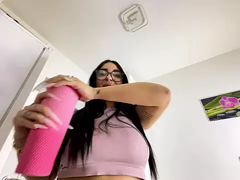 Snapshot of BlueEyes_BB chatting on 01-08-26, 10:45 BlueEyes BB online show from 01-08-26, 10:45