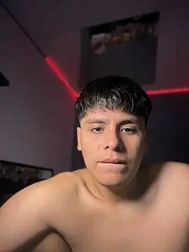 Kailertwink online show from 04-28-26, 03:33