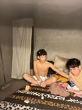 Kailertwink online show from 05-21-26, 03:13