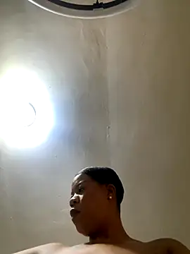 Snapshot of THICKBUNNYCHICKxxx chatting on 10-23-25, 08:40 THICKBUNNYCHICKxxx online show from 10-23-25, 08:40