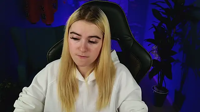 Stef Nicks online show from 10-10-25, 09:19