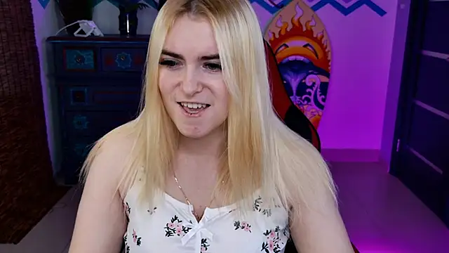 Stef Nicks online show from 11-28-25, 09:12