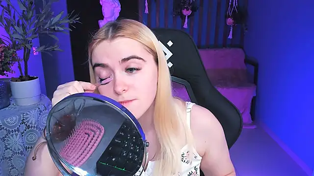 Stef Nicks online show from 12-01-25, 09:03