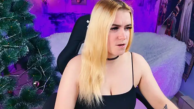 Stef Nicks online show from 12-14-25, 09:03