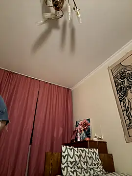 Snapshot of RussianBadBaby chatting on 09-28-25, 05:07 RussianBadBaby online show from 09-28-25, 05:07