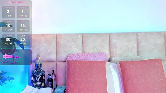 Snapshot of KarolBlanco chatting on 10-15-25, 07:03 KarolBlanco online show from 10-15-25, 07:03