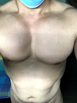 Snapshot of Huynh-duc-huy chatting on 11-18-25, 07:35 Huynh-duc-huy online show from 11-18-25, 07:35