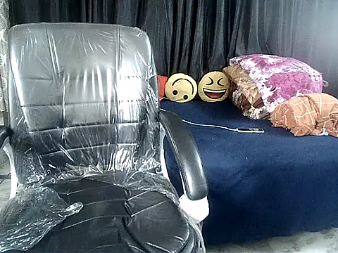 Anaconda-Mall online show from 12-19-25, 06:15