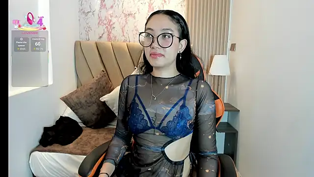 Yuna  Min online show from 09-20-25, 12:06