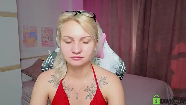 Cameronlovely  online show from 09-13-25, 07:52