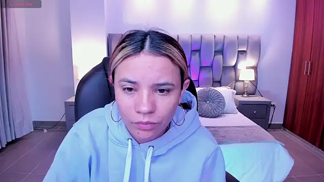 Celestee rain online show from 09-14-25, 08:35