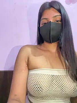 Snapshot of _01ruhi chatting on 11-28-25, 07:27 01ruhi online show from 11-28-25, 07:27