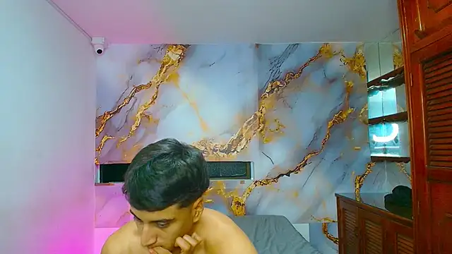 Snapshot of melinaandmateo chatting on 10-12-25, 11:48 melinaandmateo online show from 10-12-25, 11:48