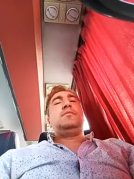 Snapshot of mert0359 chatting on 09-24-25, 01:25 mert0359 online show from 09-24-25, 01:25