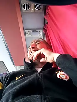 Snapshot of mert0359 chatting on 09-30-25, 05:23 mert0359 online show from 09-30-25, 05:23