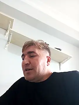 Snapshot of mert0359 chatting on 10-04-25, 09:51 mert0359 online show from 10-04-25, 09:51