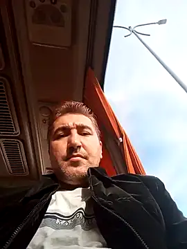 Snapshot of mert0359 chatting on 11-01-25, 12:29 mert0359 online show from 11-01-25, 12:29