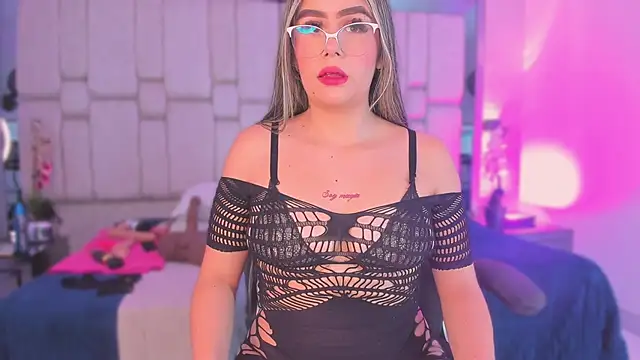 Samarafernandez online show from 09-26-25, 03:54