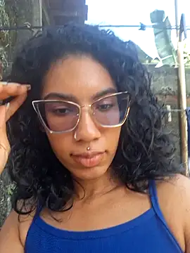 Snapshot of RavenShyfit chatting on 10-19-25, 06:30 RavenShyfit online show from 10-19-25, 06:30