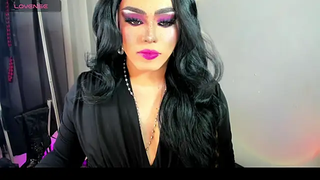 Snapshot of MagnaCumLoader17 chatting on 09-29-25, 08:13 MagnaCumLoader17 online show from 09-29-25, 08:13