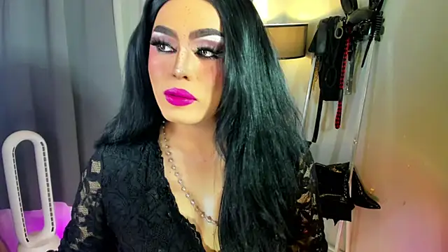 Snapshot of MagnaCumLoader17 chatting on 11-12-25, 11:25 MagnaCumLoader17 online show from 11-12-25, 11:25