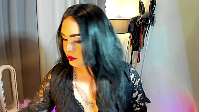 Snapshot of MagnaCumLoader17 chatting on 11-25-25, 11:27 MagnaCumLoader17 online show from 11-25-25, 11:27