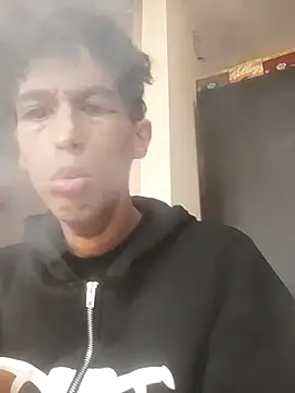 Snapshot of lusiboy96 chatting on 09-29-25, 07:57 lusiboy96 online show from 09-29-25, 07:57