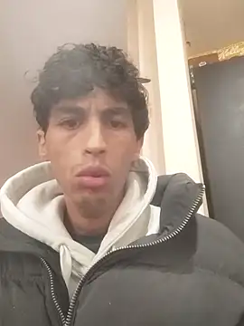 Snapshot of lusiboy96 chatting on 10-30-25, 09:22 lusiboy96 online show from 10-30-25, 09:22