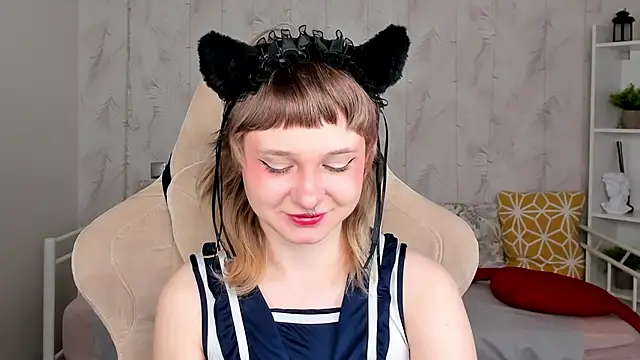 Tori Cutie online show from 04-12-26, 12:04