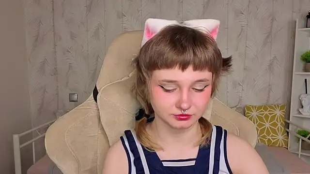 Tori Cutie online show from 04-29-26, 12:05