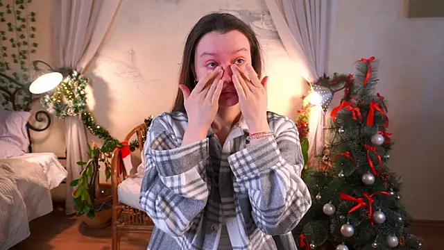 Snapshot of EvaDowe chatting on 02-11-26, 04:28 EvaDowe online show from 02-11-26, 04:28