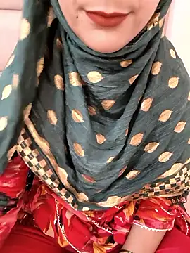 Snapshot of Indian-Aleena chatting on 04-15-26, 06:42 Indian-Aleena online show from 04-15-26, 06:42